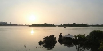 草原上的轻音乐究竟叫什么歌？