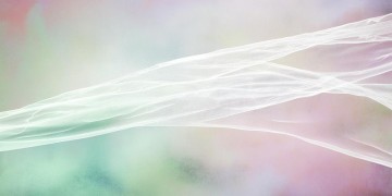 穿过你的身体出自哪首歌？