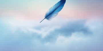 坠落又坠落到底是哪首歌？