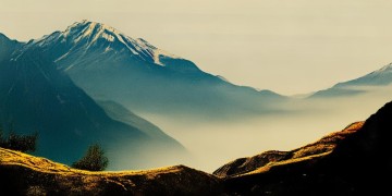 我与山神为伴究竟是哪首歌？