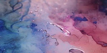 难忘的想哭泣究竟是哪首歌？